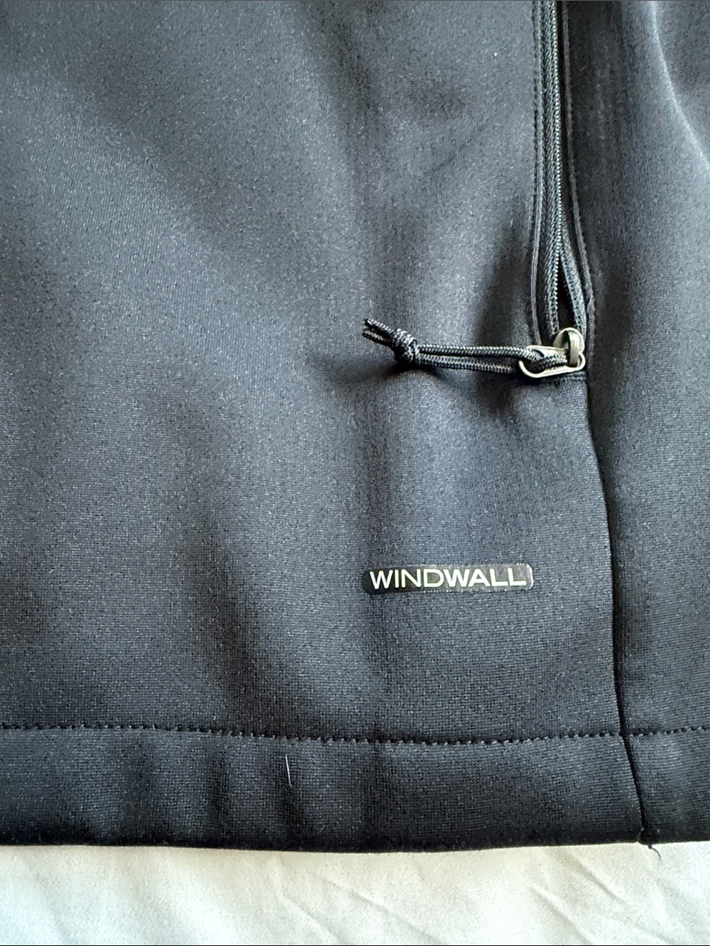 The North Face Men's Lightweight Black Soft Shell Vest - Picture 2 of 4